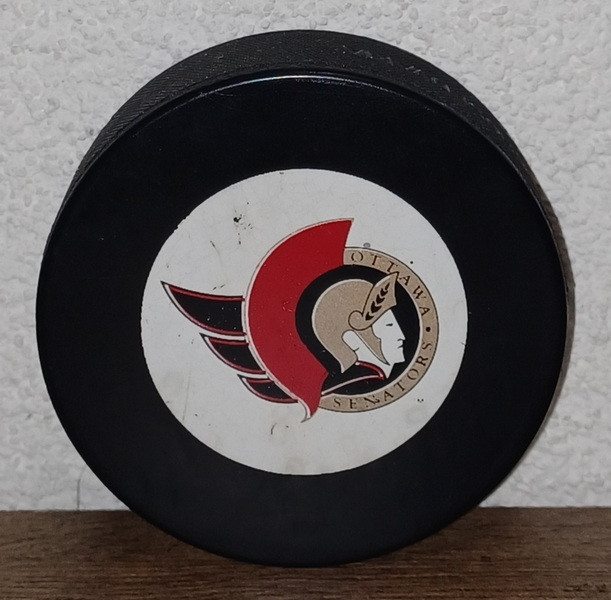 Official puck
