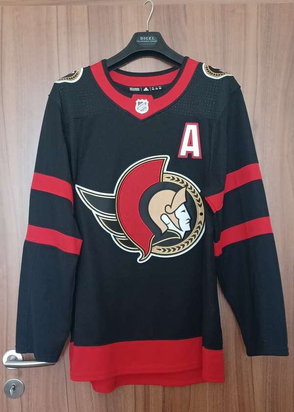 Official jersey