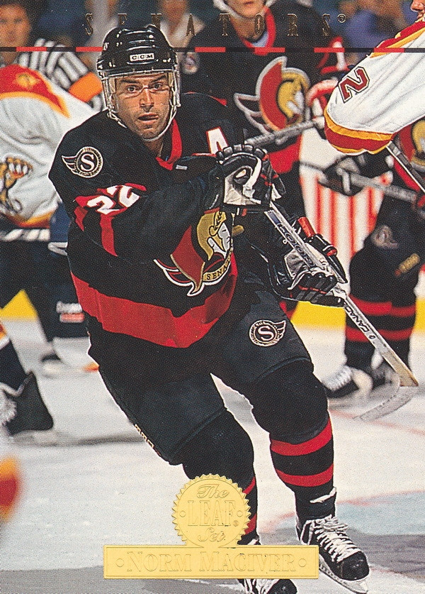 Hockey card Norm Maciver