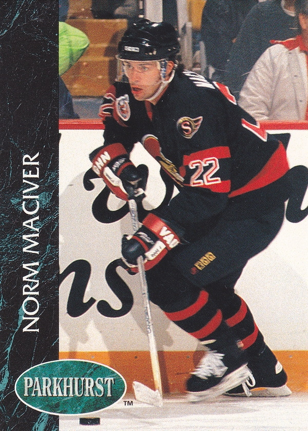 Hockey card Norm Maciver